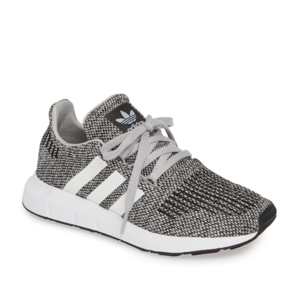 New Adidas Run Swiftly sneaker big kids